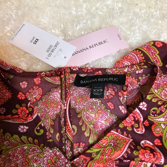 NWT Banana Republic soft ruffled paisley tank top - Picture 3 of 5